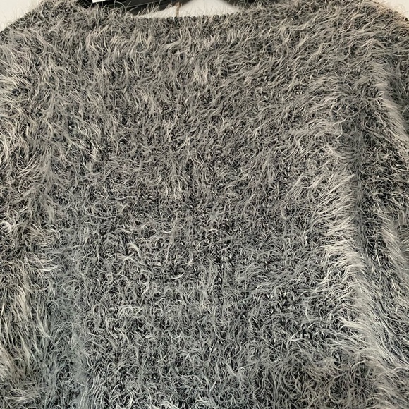 Furry Sweater Relaxed fit Small - Picture 1 of 3
